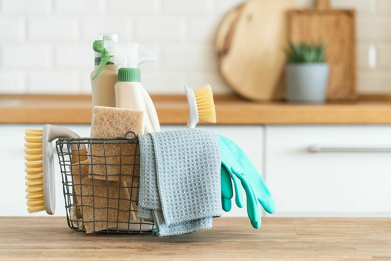Spring cleaning checklist lead getty 0323 2000 f41cb717819a4e858fb5188434f34f13