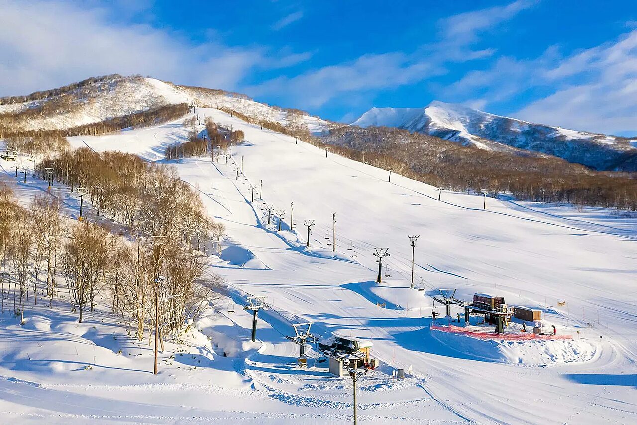 Moiwa Ski Resort 2 01