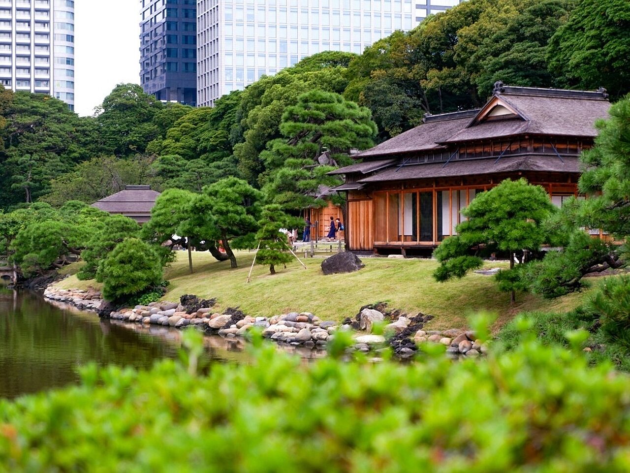Hamarikyu Gardens in Tokyo