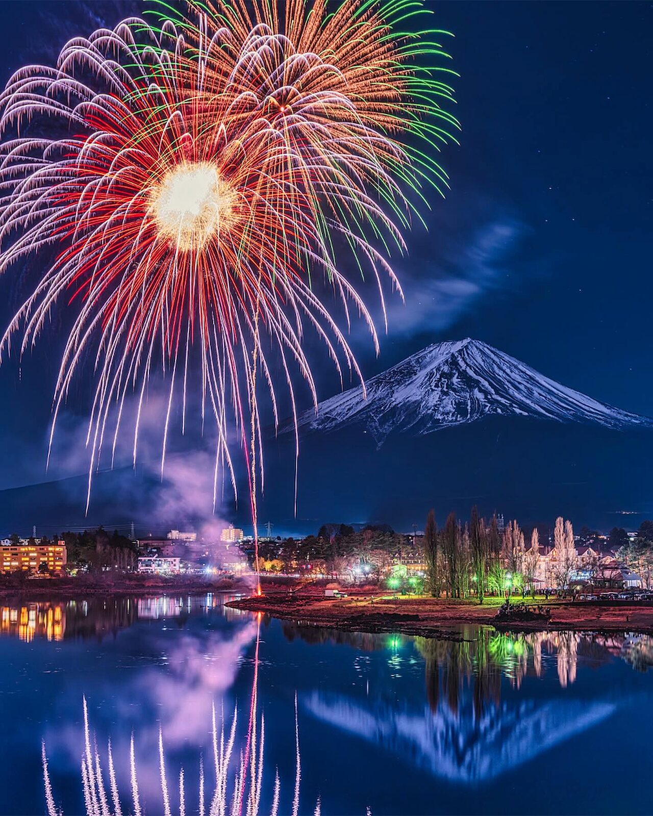 Lake kawaguchi fireworks sugi hid