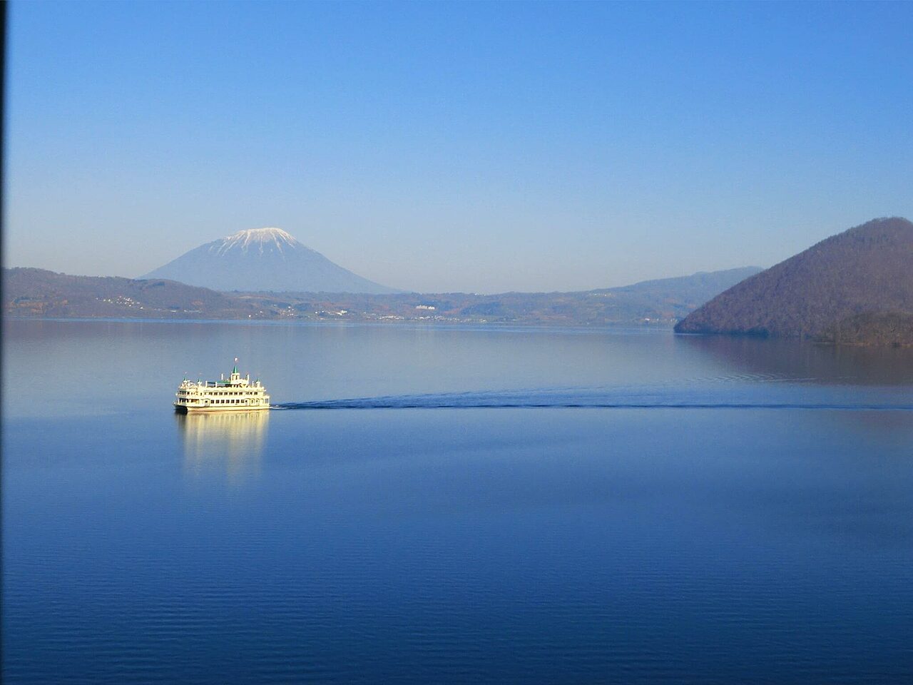 Toya Lake Yotei