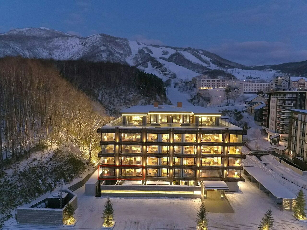 Aya Niseko 200 Night 2