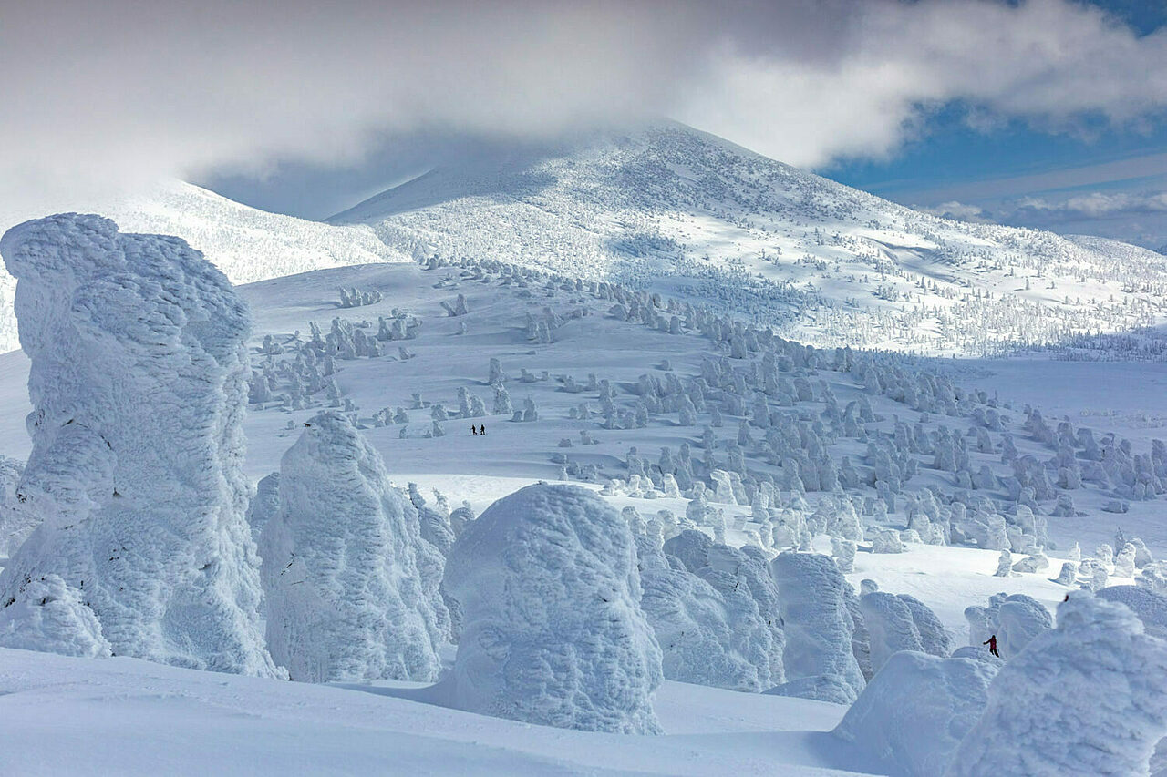 Hakkoda regions snowfall 01