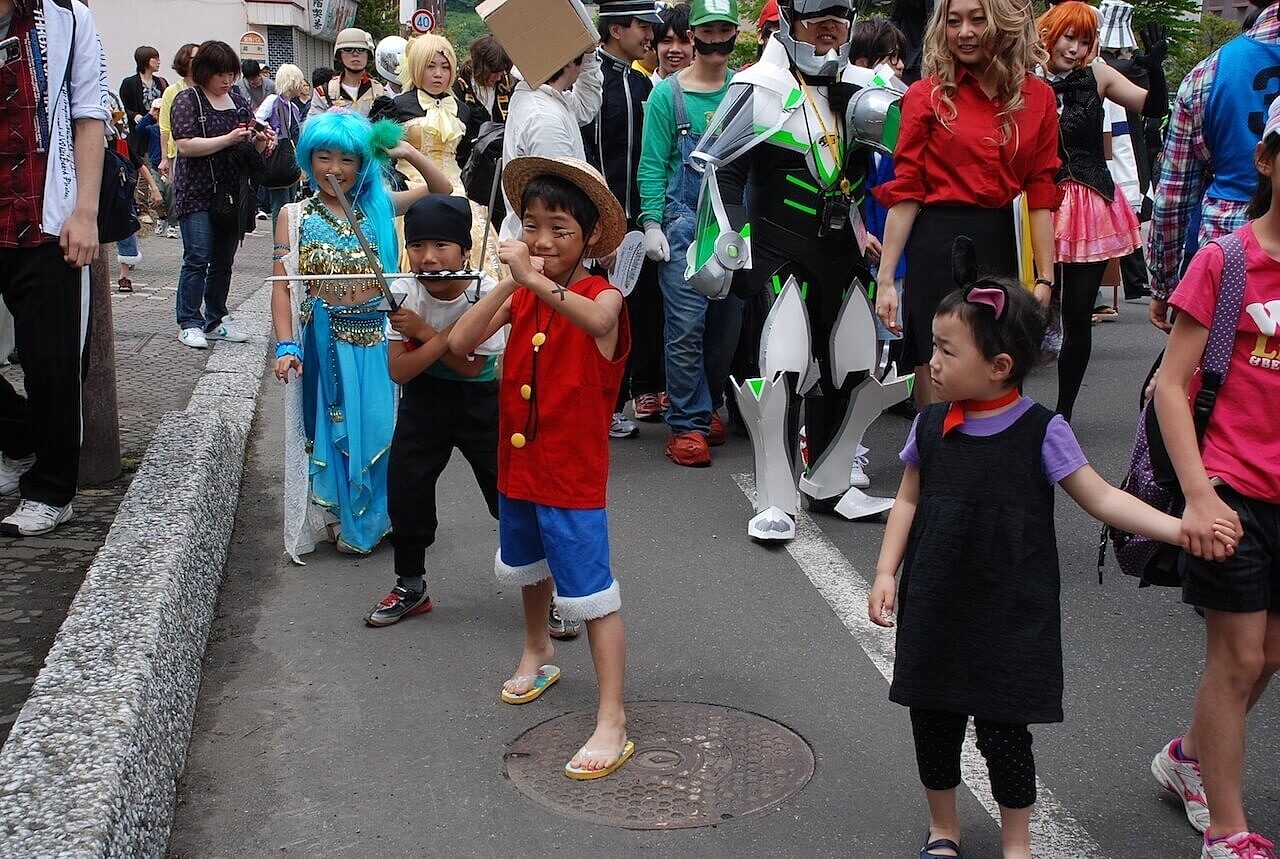 Play Dress Ups