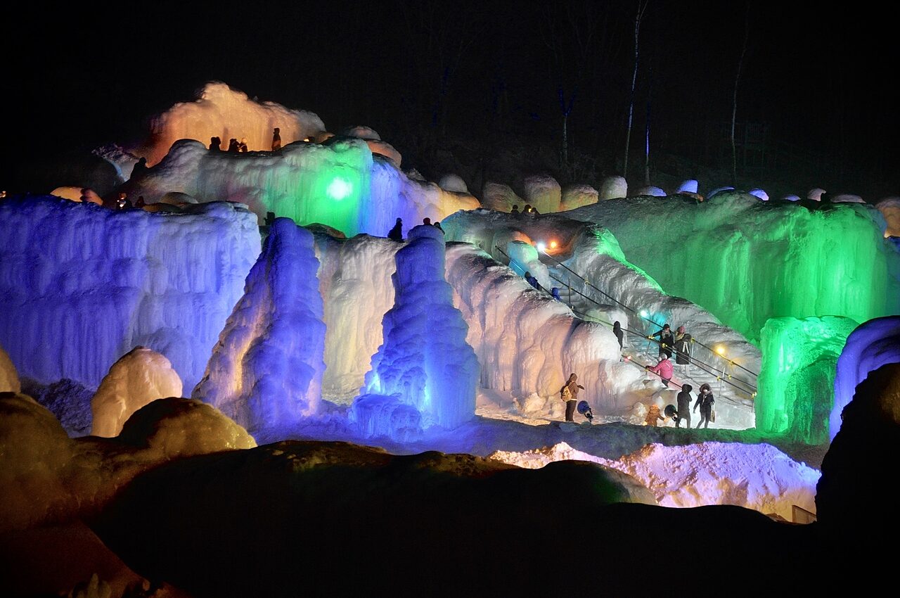 Sounkyo Onsen Ice Fall Festival