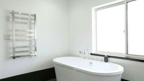 Hakuba Real Estate Slopeside Chalet 2