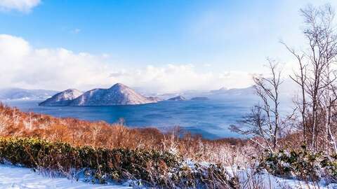 Toya Lake Winter
