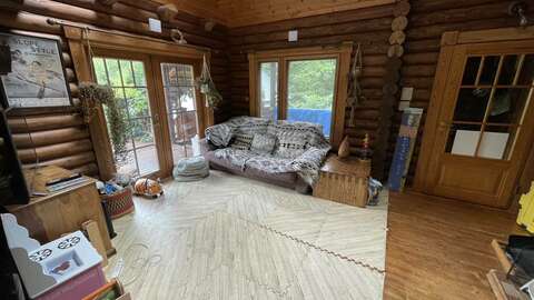 Kondo Family Rustic7