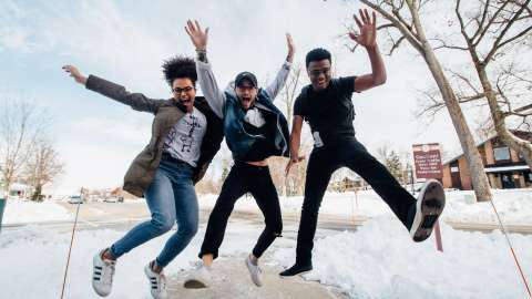 Happyjumpsnow unsplash