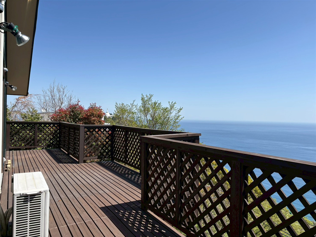 4BR Hillside Home with Panoramic Sagami Bay Views in Sakurazawa