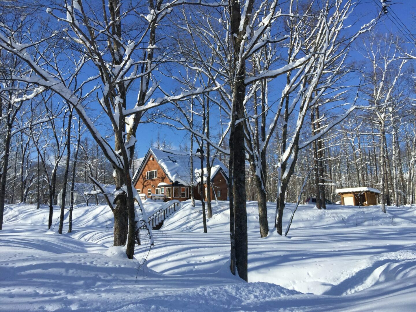 Asahiyama Modern Log House – Private Hokkaido Retreat