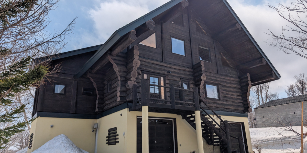 Hanazono North Hills Log House