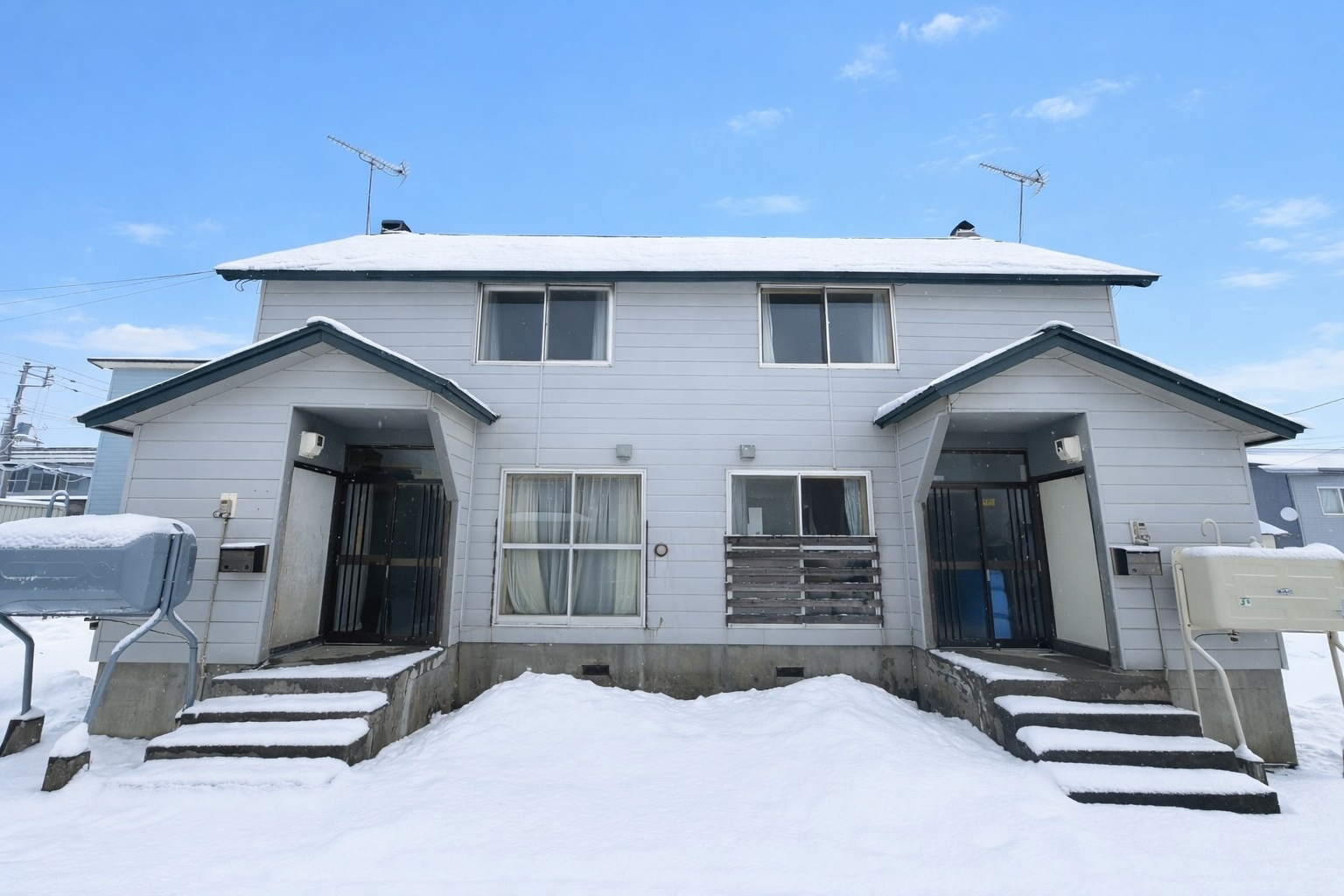 Kutchan Duplex with Separate Garage Lot and Redevelopment Potential