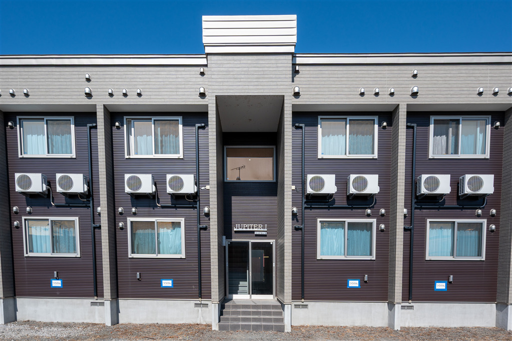 18-Unit Studio Apartment Building near Kutchan Station