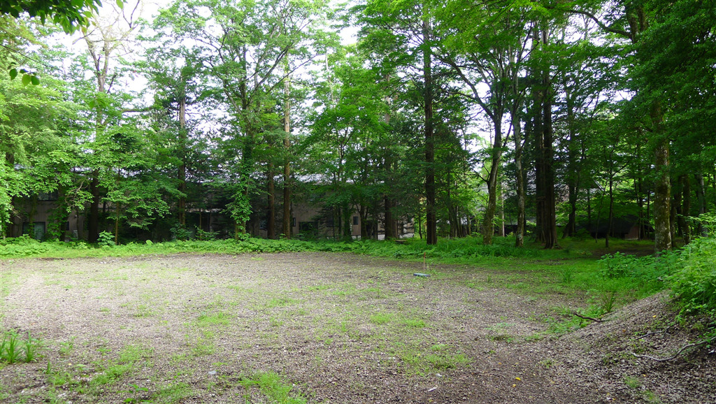 Flat Kyukaruizawa land near Shaw House Memorial with heritage feel