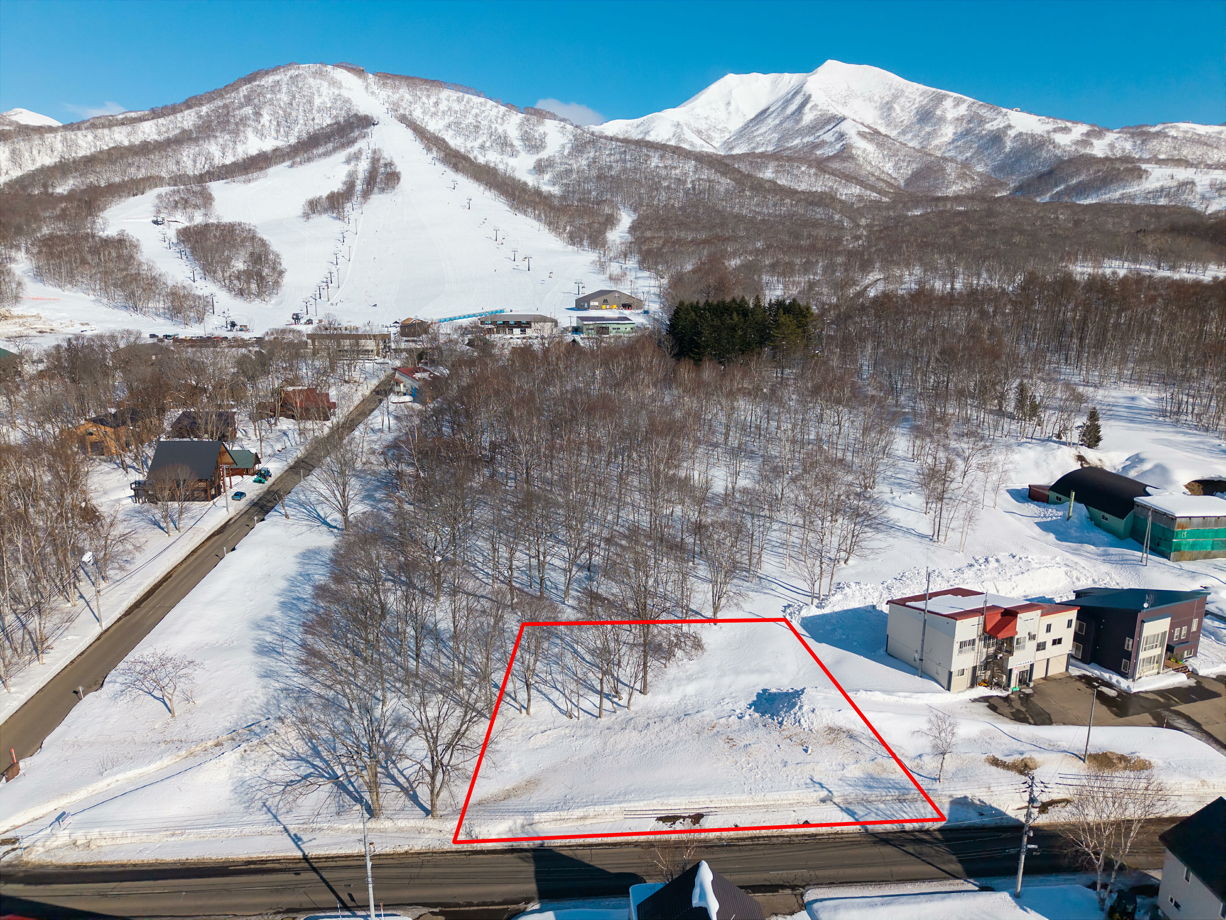 Moiwa Resort Entry Land