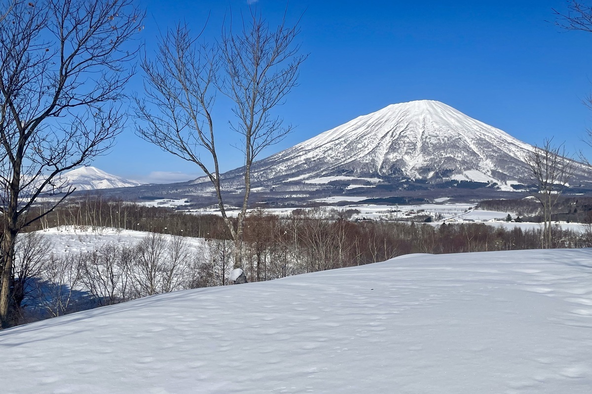 Rusutsu Large Land with Yotei Views