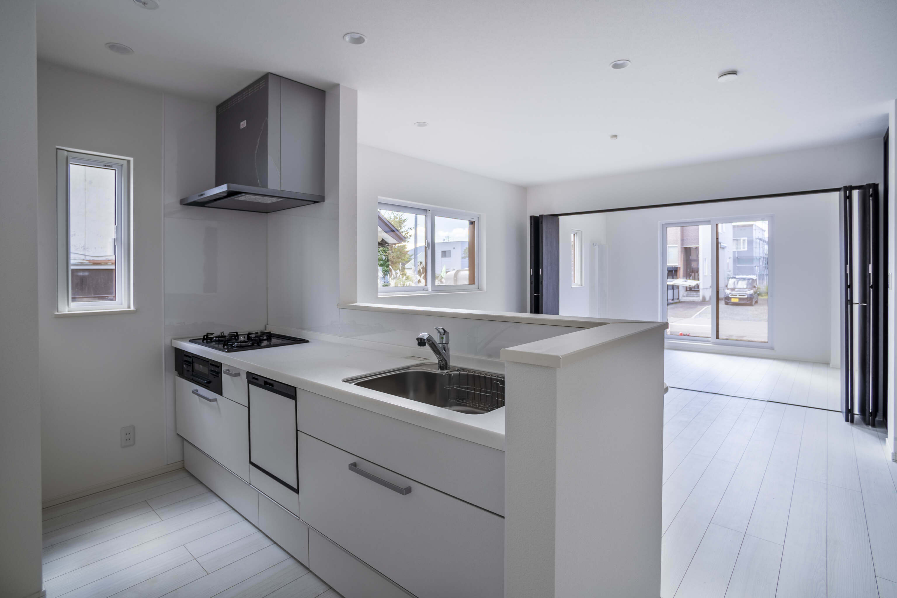 Newly Build Modern Comfort Home in Central Kutchan near Route 5