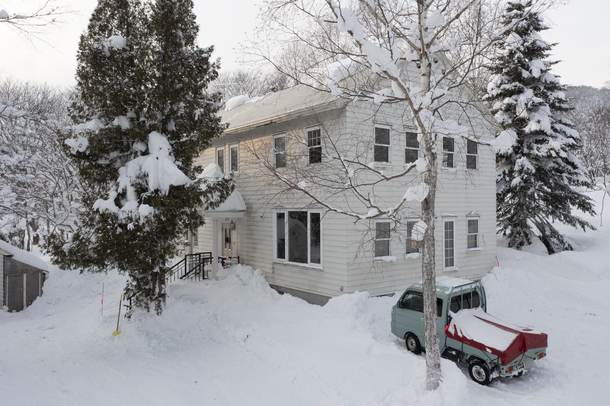 Chalet Banff Niseko Higashiyama Lodge