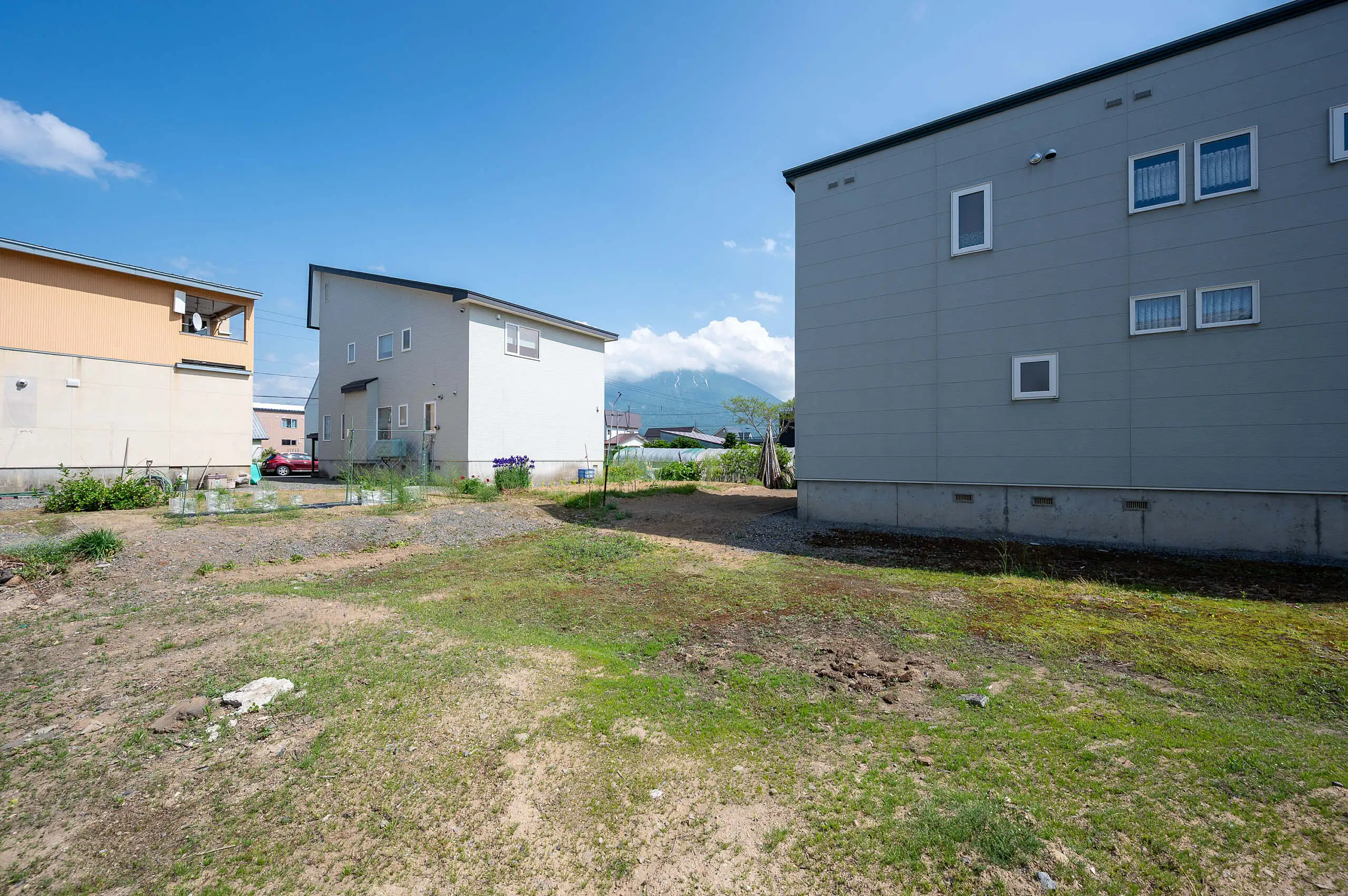 Prime Kutchan Downtown Land – Versatile Development Opportunity