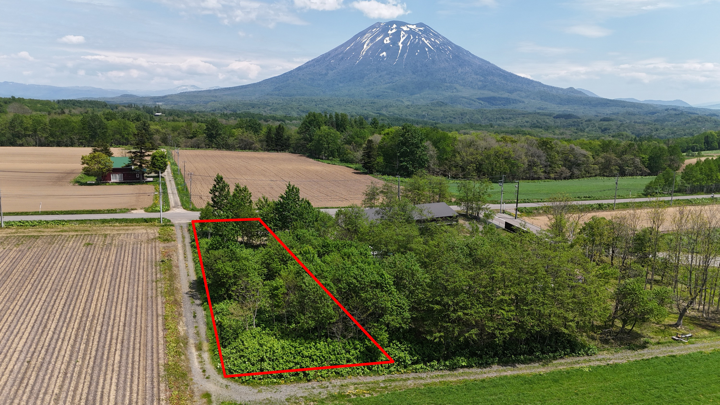 Soga 674-8: Yotei Views over Farmland