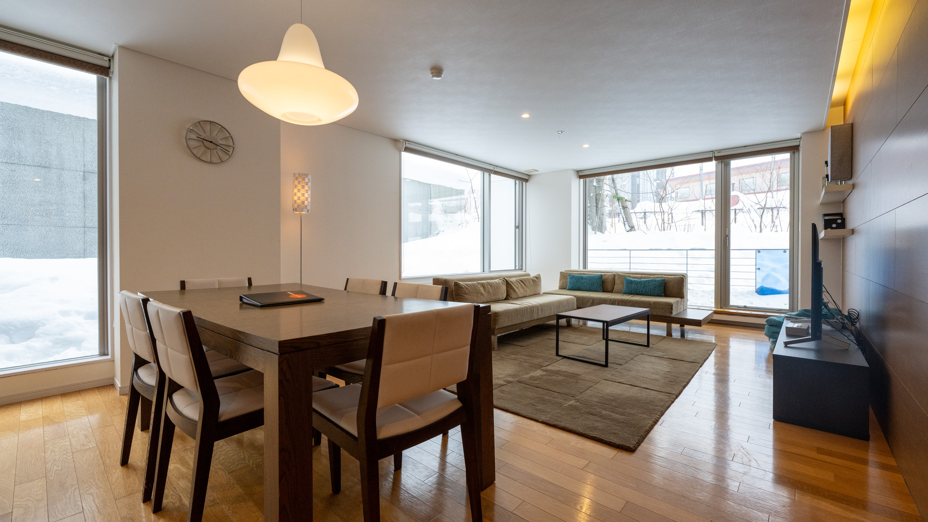 Yama Shizen East 101