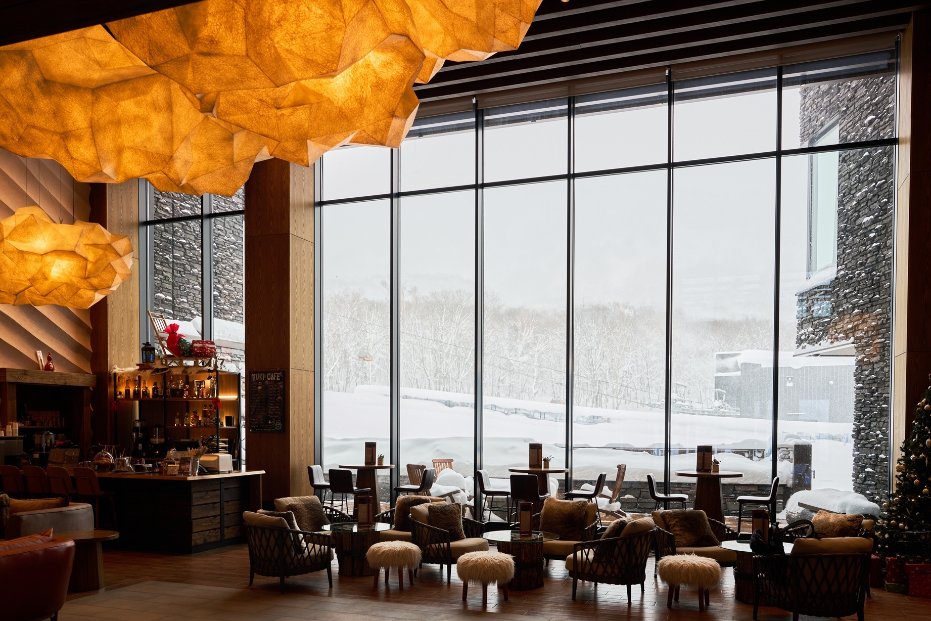 Yu Kiroro Apartment B203