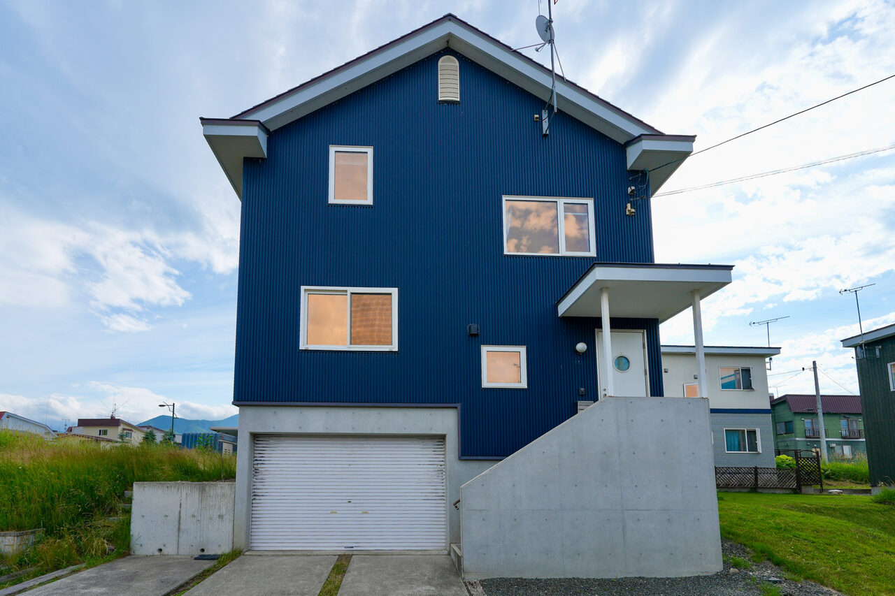 Blue Chalet Furano 24