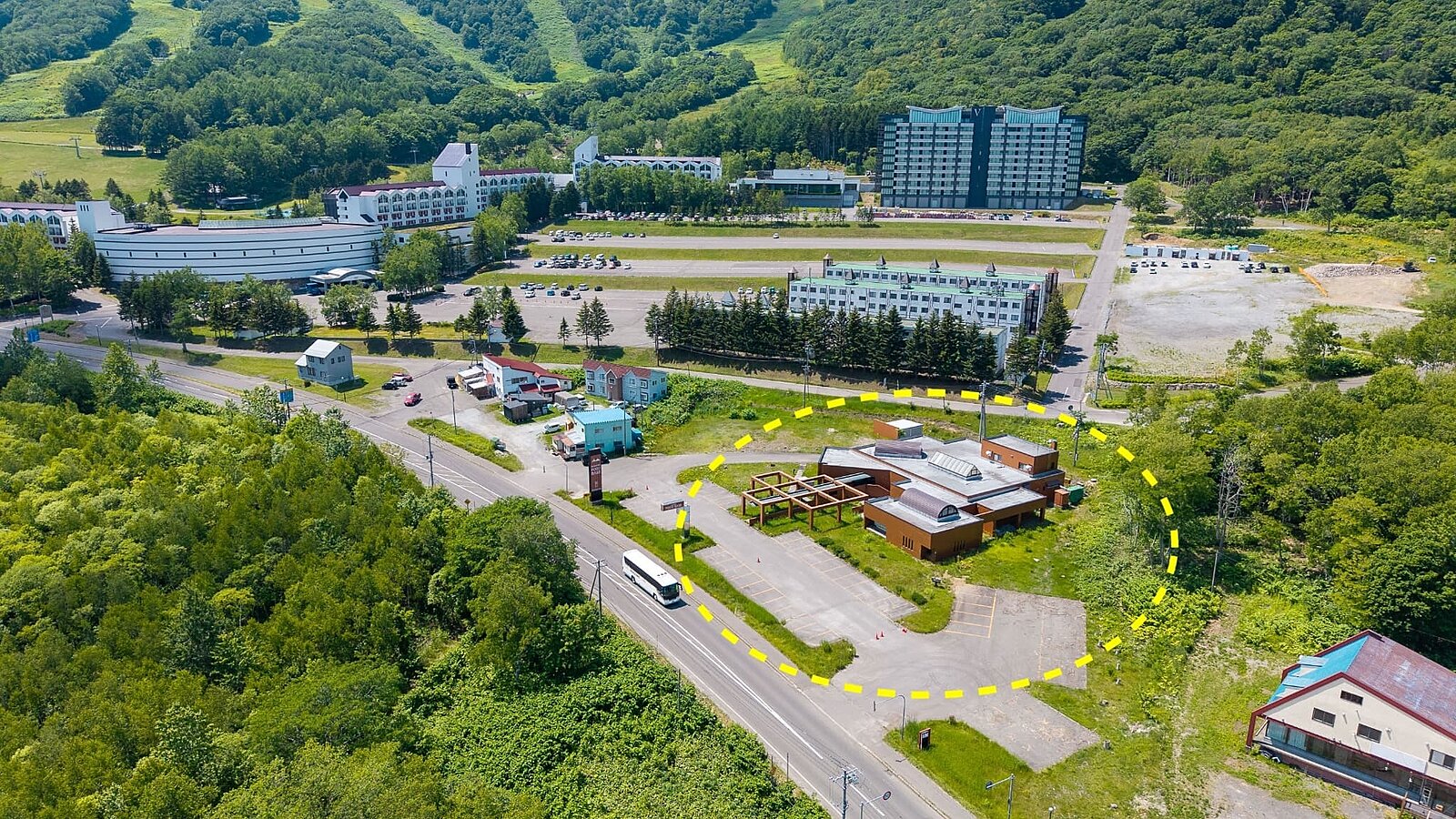 2 Rusutsu Commercial Property 1