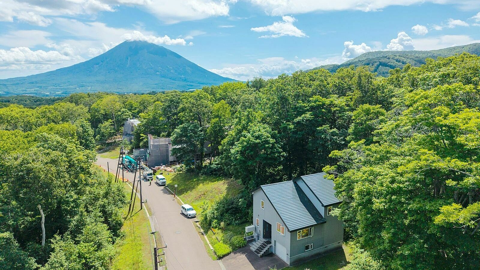 23 Hanazono Garden House resized