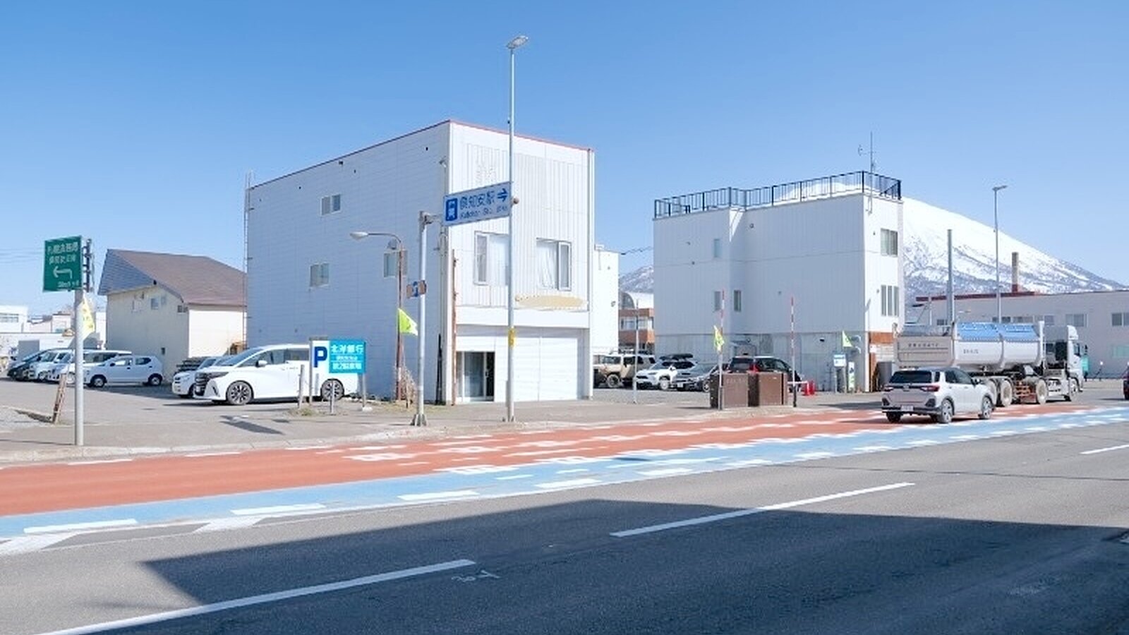 7 Commercial Building in Unbeatable Prime Location