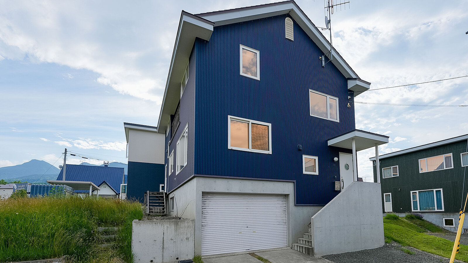 Blue Chalet Furano 23