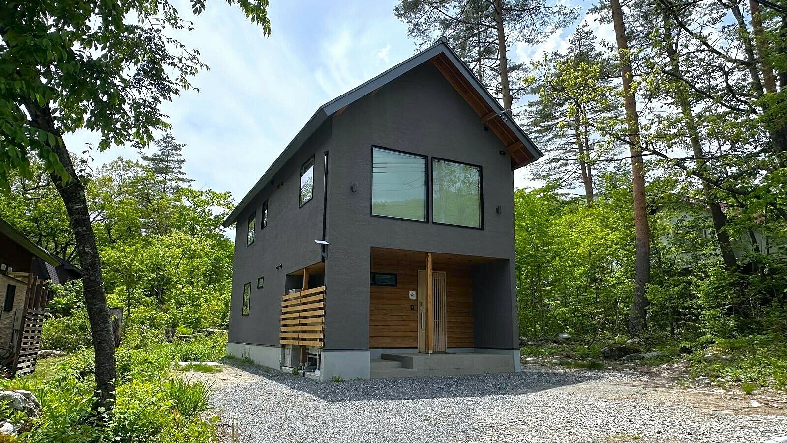 Hakuba Real Estate Lucent 1