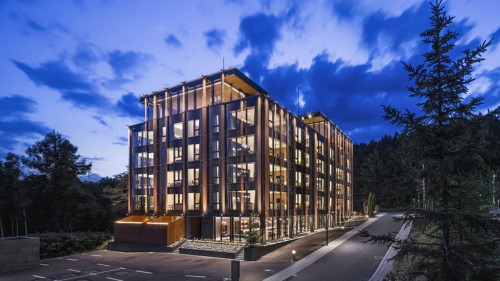 INT Exterior 6