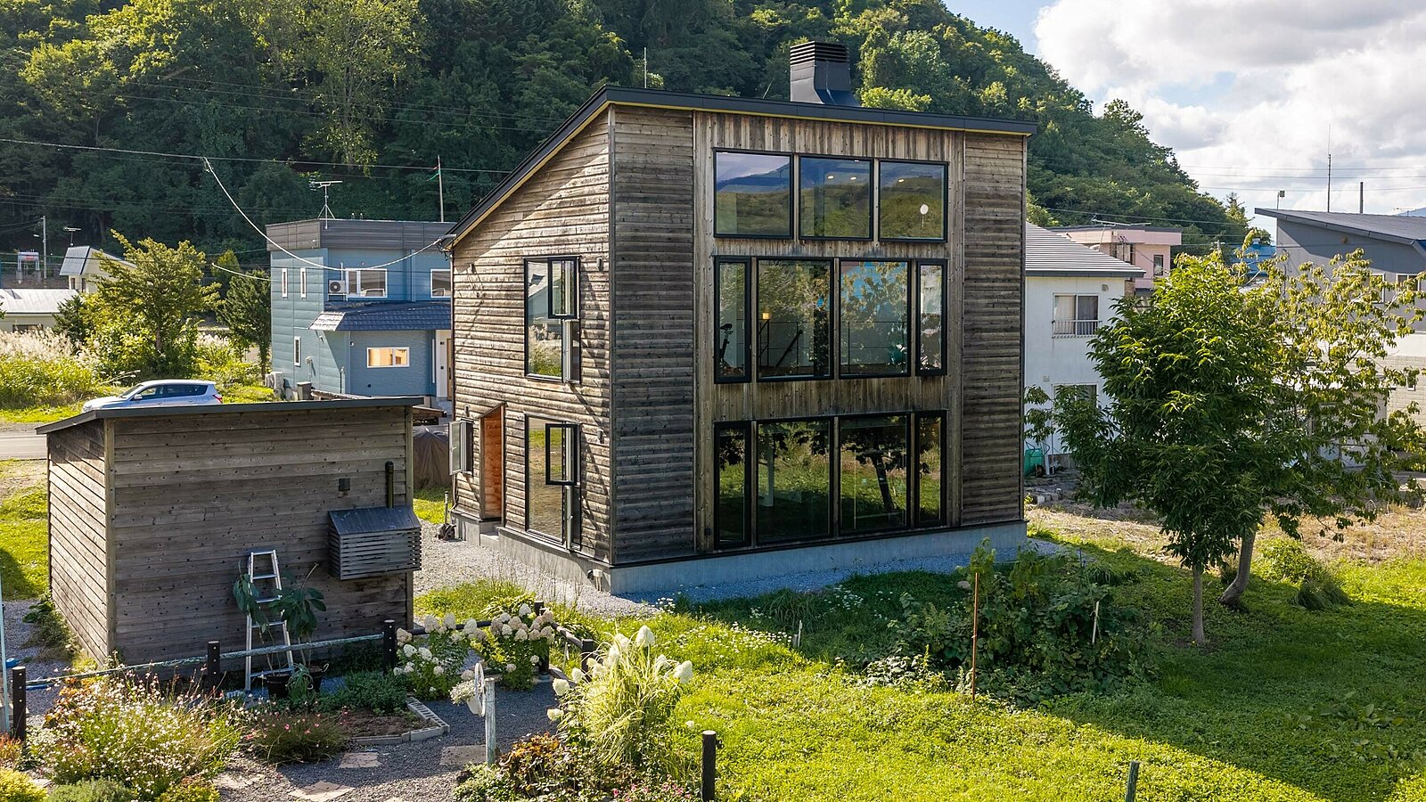 Konbu house and studio 39
