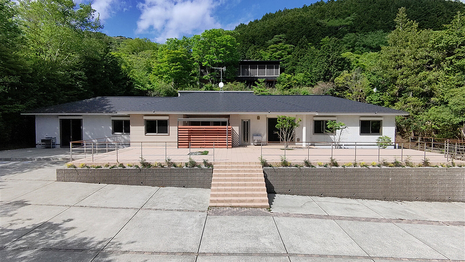 Luxury Single Story 4 BR Retreat with Mountain Views in Hakone16