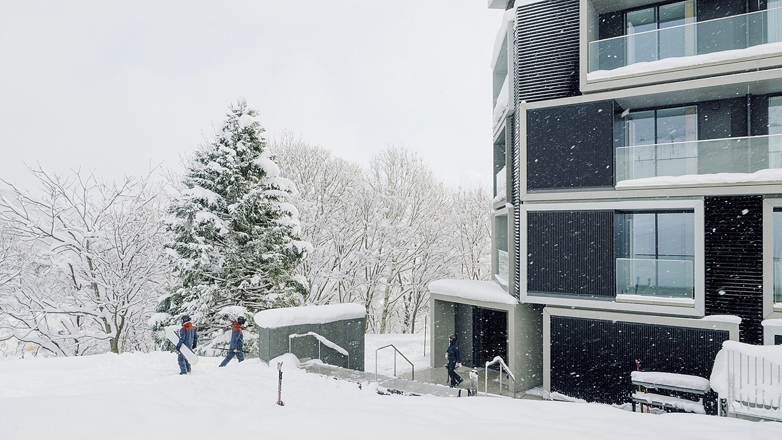 MUWA NISEKO Ski 13