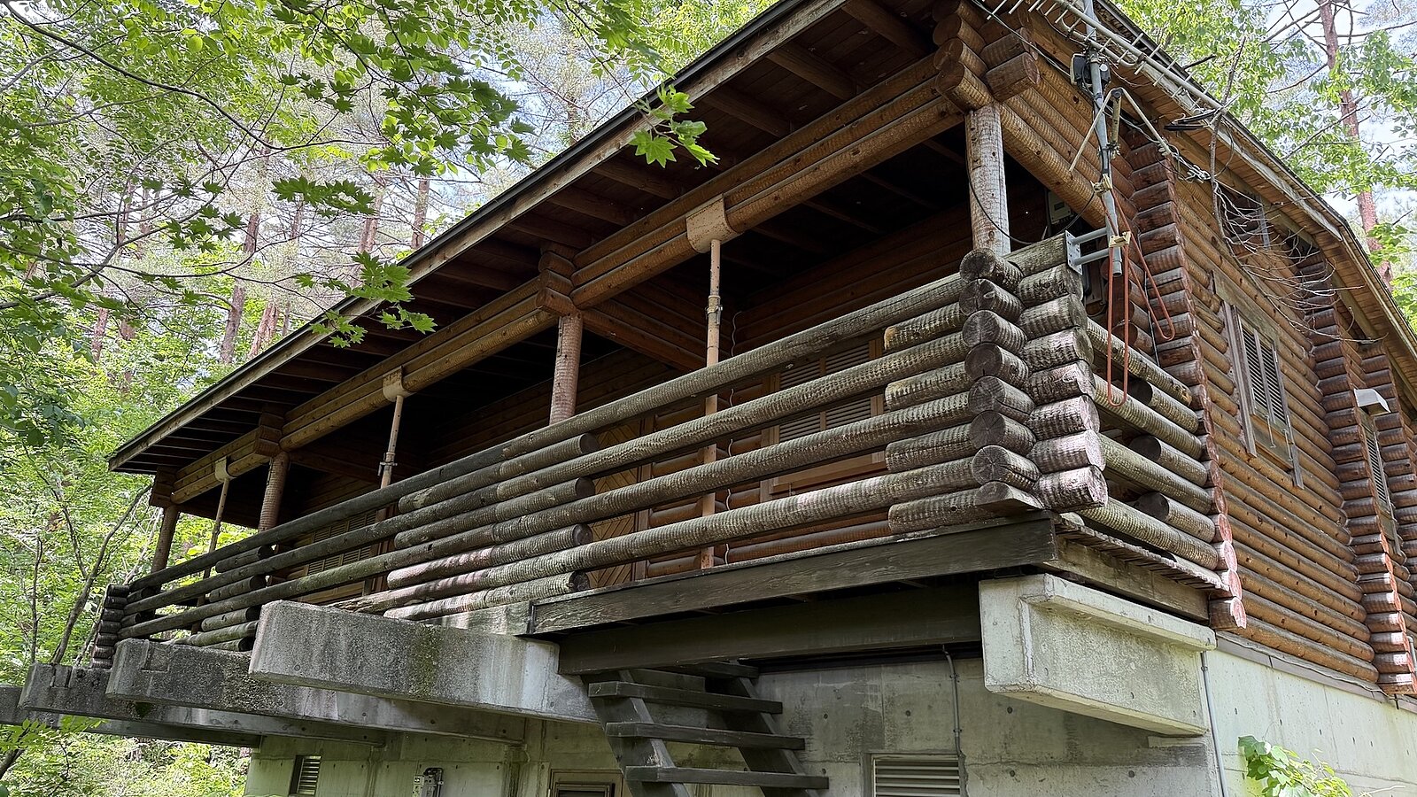 Misorano Log House5