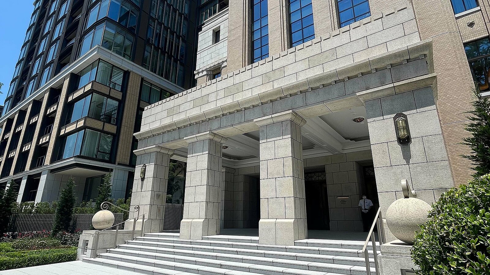 Mita Garden Hills: 2 Bedroom Tokyo Park… | Uchi: Japan Real Estate