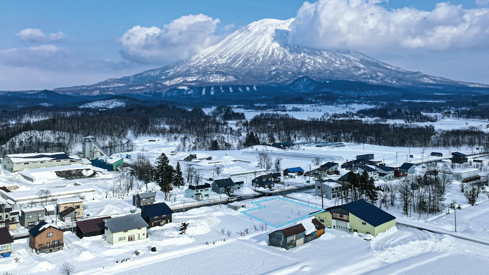 Niseko Momomachi 204 208 1 Aerial maps 05 2025 01 25 084958 gxau