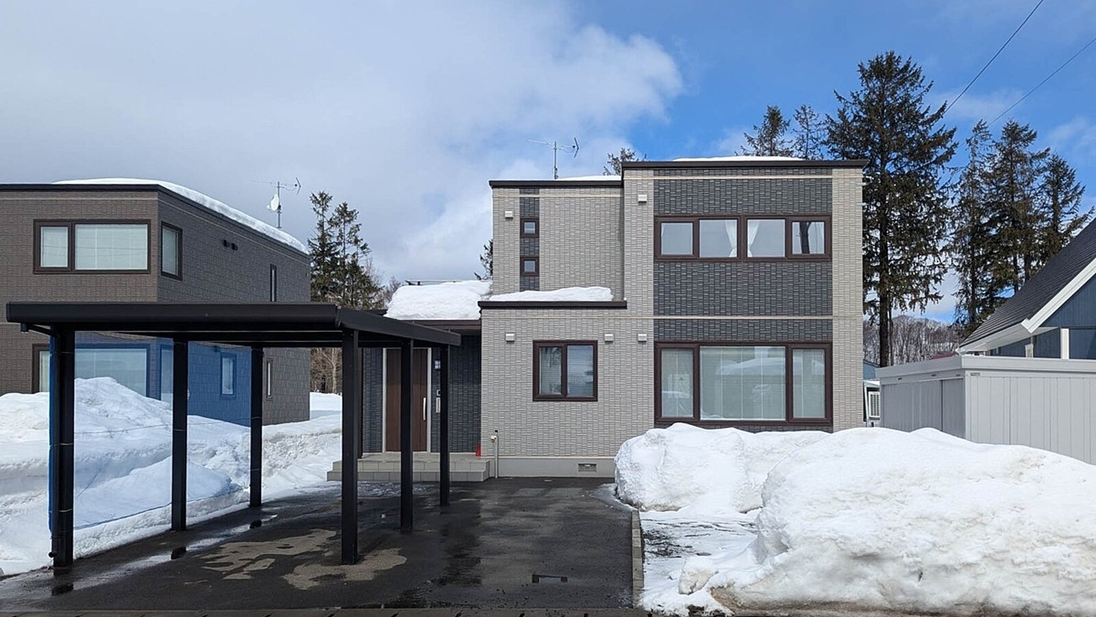 Niseko Realty Modern Kutchan Home 1