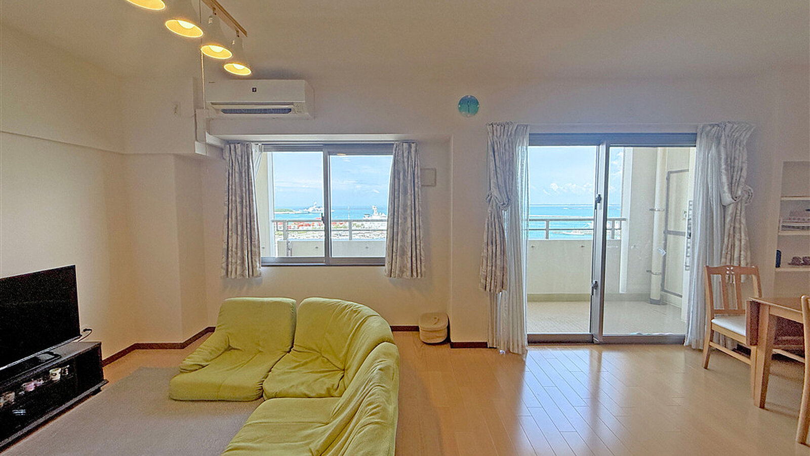 Ocean View 2 BR Apartment with Taketomi Island Views Ishigaki14