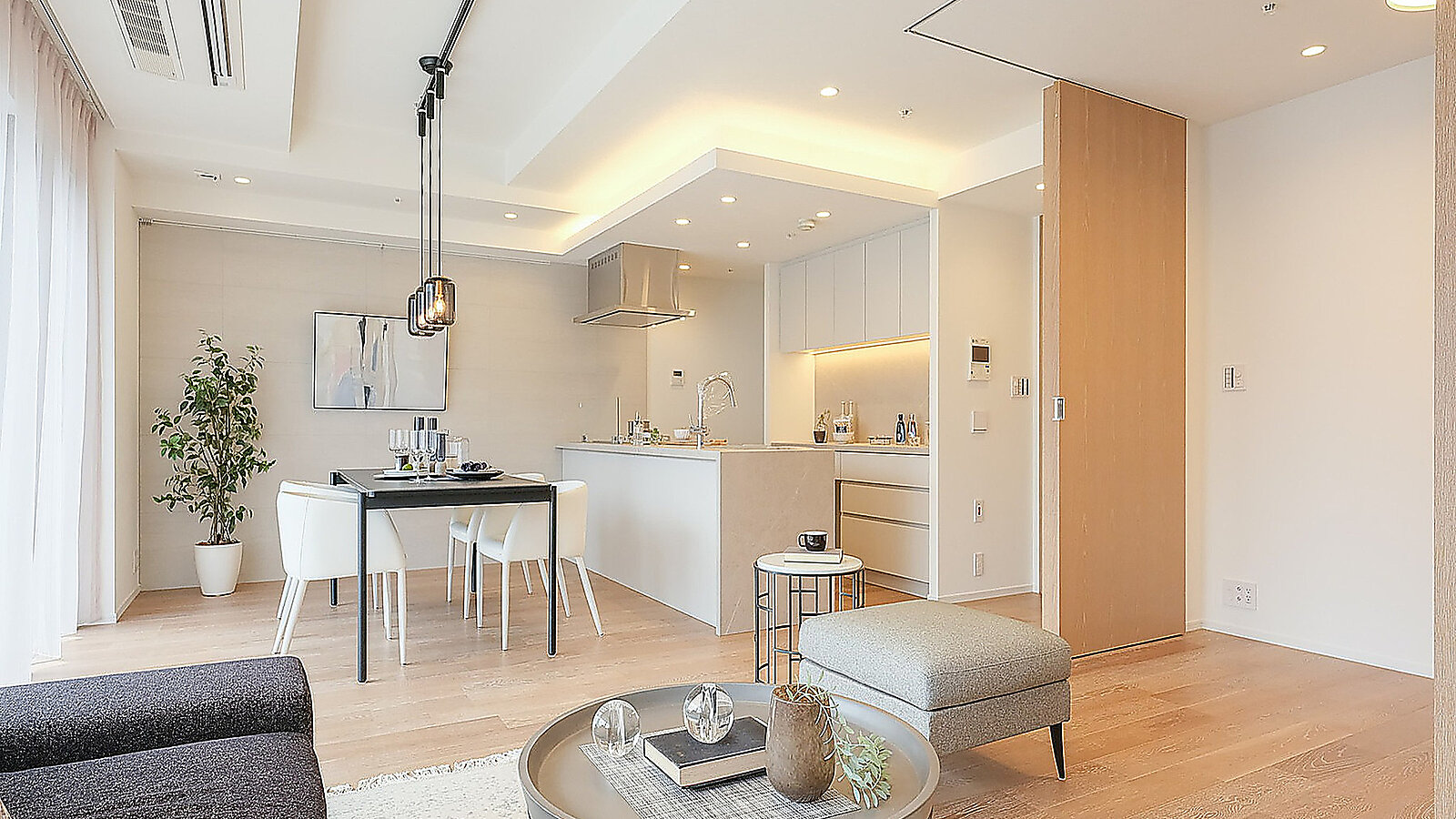Park Court Ichibancho1