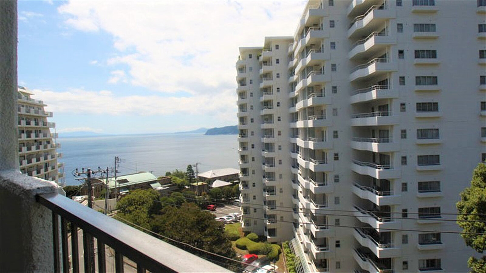 Top Floor 1 BR Condo with Sagami Bay1
