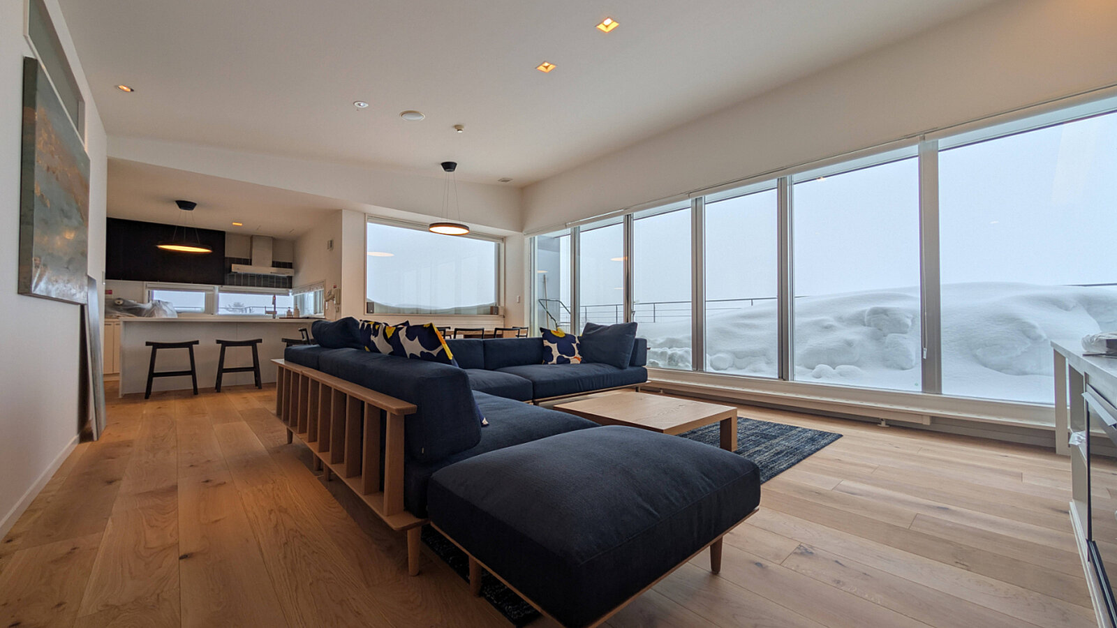 Youtei Tracks Penthouse 502 referb NRE 1