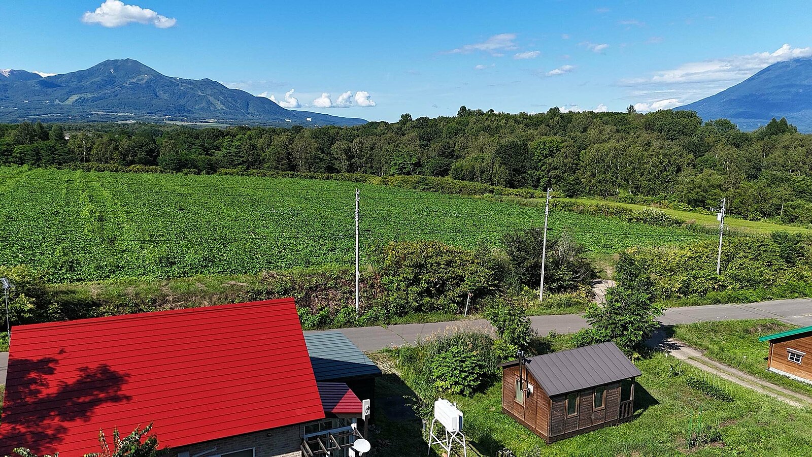 Red cottage 3