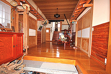 House1229 4