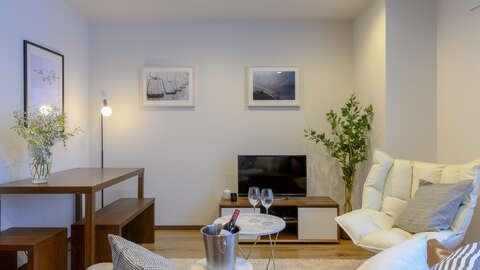 1 Bed TV Dinning