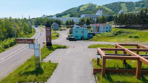 10 Rusutsu Commercial Property