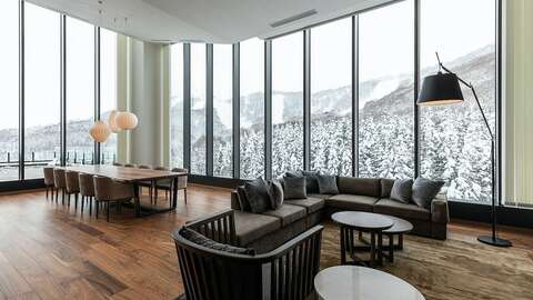 TVR Penthouse3